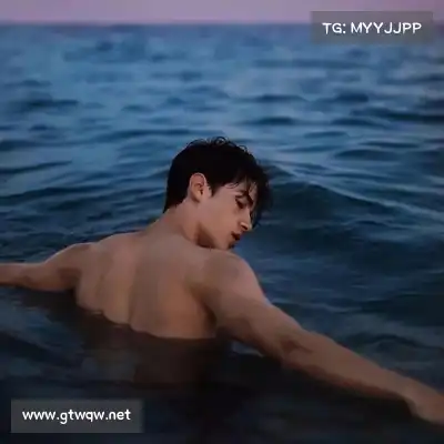劳麟非